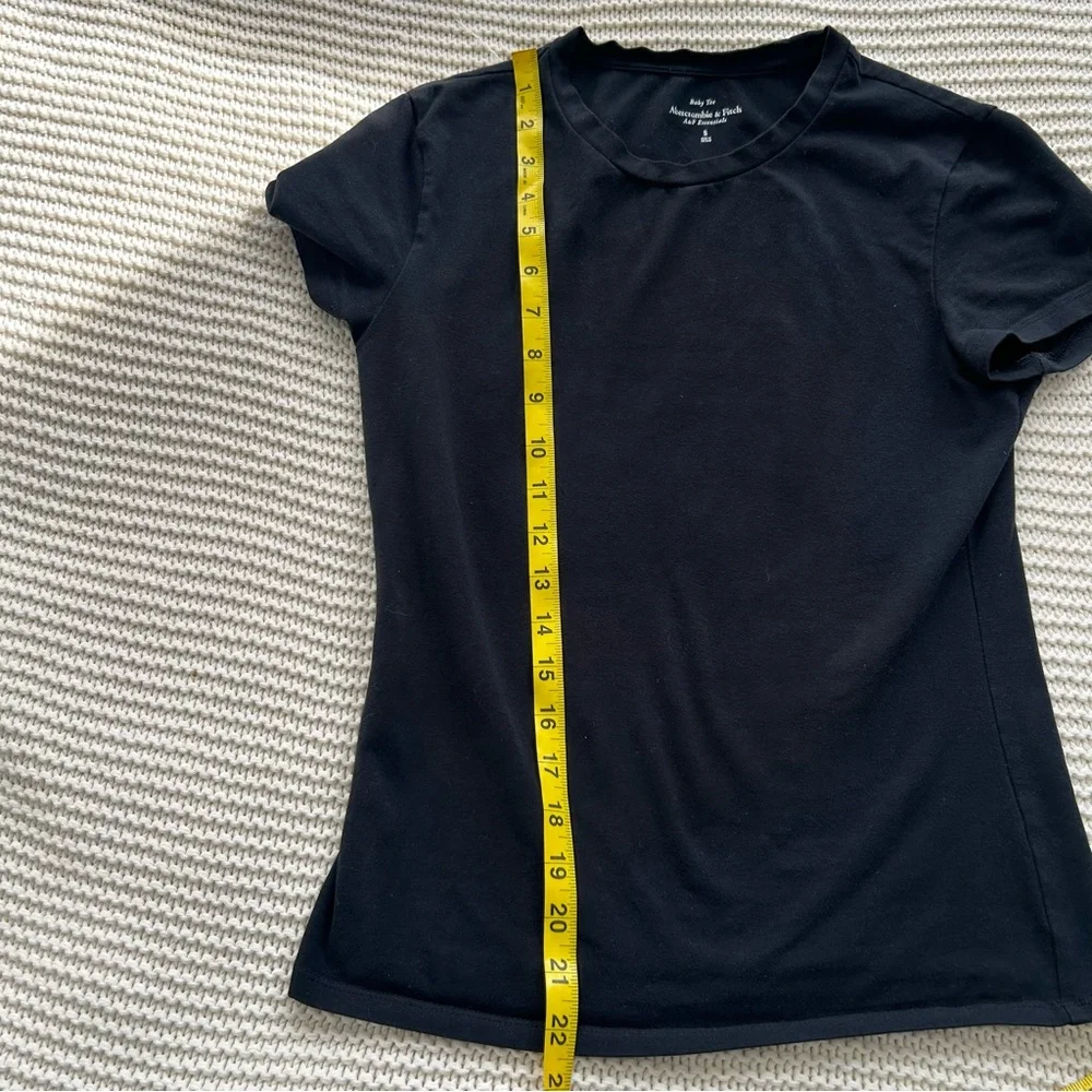 Abercrombie and Fitch Baby Tee 
Size Small - Picture 3 of 4